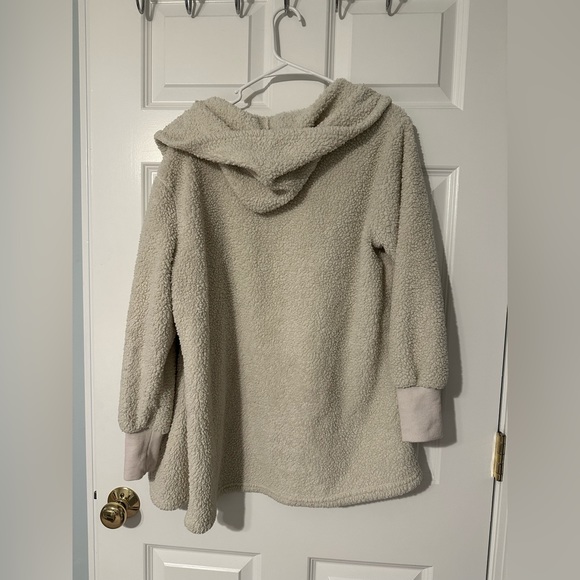 Sherpa Fleece - Picture 2 of 4